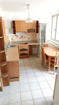 Prodej rodinného domu 4+1 Hodonín, zahrada, garáž - 8