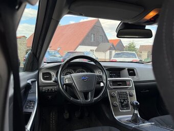 Volvo V60 1.6i (110kw) combi - tažné - servis jen VOLVO - 8