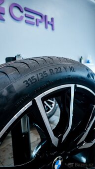 Sada originálních alu BMW X7 s pneu 22" - 8