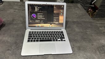 Macbook air 2017 13.3 I5 1.8 mhz 8gb ram 128 ssd - 8