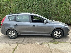 HYUNDAI / I30 combi (FD) / 1.6 CRDi - 8