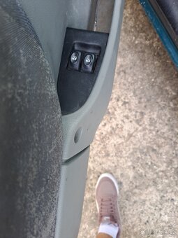Renault kangoo 1.5 dci 48 kw rok 2004 - 8