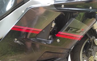 Yamaha FZR 1000 EXUP - 8