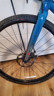 Silniční kolo MARIN - 8