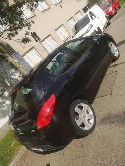 Peugeot 308 1.4i 100tkm Kup CZ Serviska Klima Nové pneu - 8