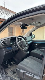 Peugeot Traveller - 8