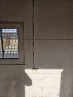 Buňka, bouda 4,3 x 2,4 pouzita - 8