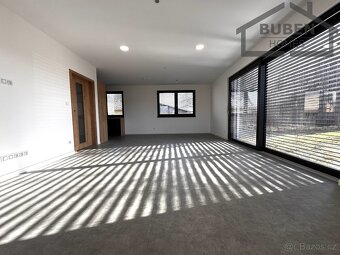 Novostavba RD 5+kk s chytrou domácností (161 m2), se stodol - 8