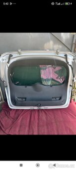 Prodám Kompletní 5dveře Citroen C4 - 8