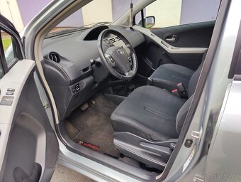 Toyota Yaris 1,3 VVT-i / automat / - 8
