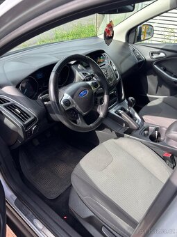 Ford Focus - 8