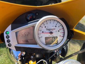 Triumph Speed Triple 1050 - 8