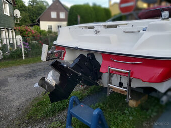 motorový člun regal 1800 lsr - 8