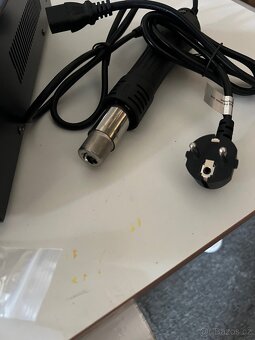 Pájecí stanice s předehřívací deskou | NOVÁ - 8