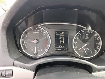 Škoda Octavia 1.6 TDI Family 77kw, 2012/11, xenony - [5.6. 2 - 8