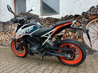 KTM 125 DUKE - najeto 2694km - 8