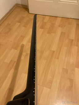 Originální Steinberger elektrická baskytara bezpražcová, bez - 8