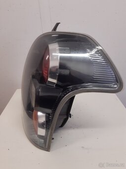 Zadní světlo Toyota Corolla Verso - 8