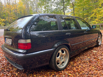 BMW E36 328i touring - 8