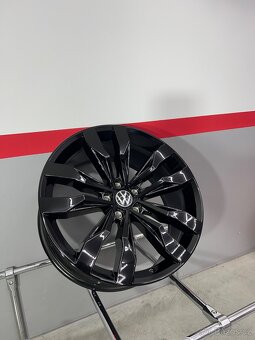 Demo nepoužité r20 suzuka Tiguan - 8