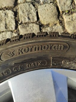 Prodám orig alu 15 škoda Fabia Rapid 5x100 ET 38 zimní pneu - 8