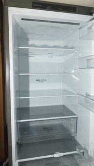 Lednice LG GBP62PZNBC - 8