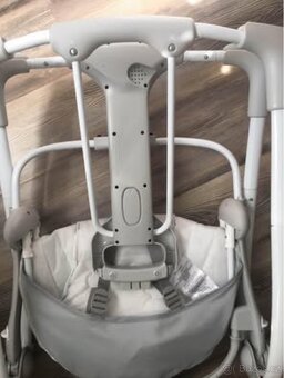 Houpačka Ingenuity od narození - 8