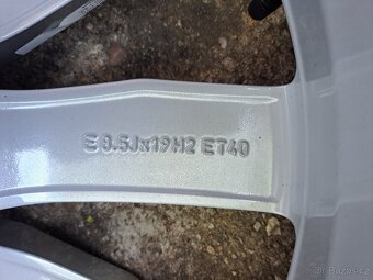 NOVÁ 245/45 R19 letní originál Alu sada na Audi A6 - 8