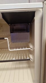 Prodám Lednice PRIVILEG 60L malý mrazaček 1.2L - 8