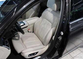 BMW Řada 7 730d xDrive ExeDrivePro / HarK nafta automat - 8