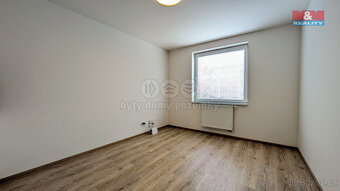 Pronájem bytu 1+kk, 19 m², Praha, ul. Kubánské náměstí - 8