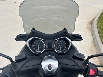 Predám Yamaha X-Max 125 TECH MAX - 8
