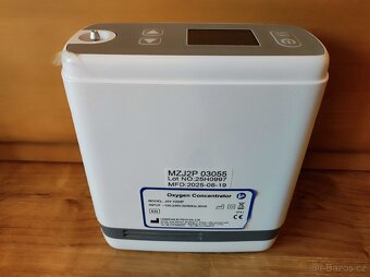 PRODÁM PŘENOSNÝ KONCENTRÁTOR LÉKAŘSKÉHO KYSÍKU - 8