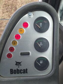12.5t bagr guma powertilt mimoosé Bobcat 444 rypadlo pásák - 8