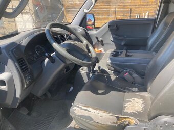 Kia k2500 s plachtou - 8