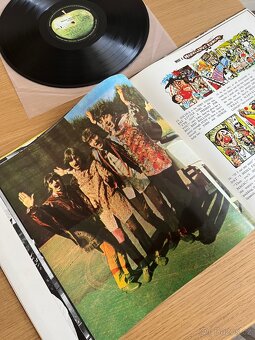 The Beatles - Magical Mystery Tour - 8