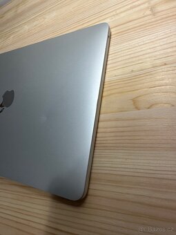 Apple MacBook Pro 2017 256GB i5 8GB RAM - 8