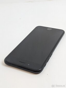 iPhone SE 2020 128gb. Dobry stav. Baterie 85%. Záruka 6 měs. - 8