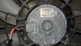 Toyota Avensis combi T25 2.2 D4D 110kW chladič vody sahara - 8