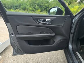 Volvo V60 D4 R-Design A/T, POJAZDNE, DPH, SERVISKA, - 8
