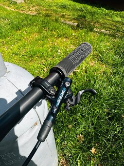 Prodám Canyon Exceed CF6 - 2 roky - VEL: M (málo jeté - 8