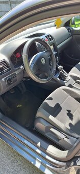 Volkswagen Golf V - 8