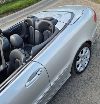 Mercedes CLK W209 Cabrio 3.2 V6 - 8