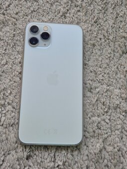 iPhone 11 Pro 64gb baterie 92% - 8