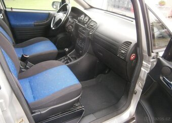 Opel Zafira 1.8i 7 míst,2x kola benzín manuál 92 kw - 8