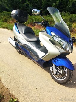 PRODÁM BURGMAN 400 - 8