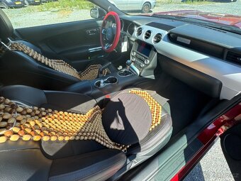 Ford Mustang 3.7L V6 224 kW - 8