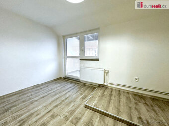 byt 4+1 v ul. Kolmá, Karlovy Vary - 8