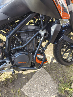 KTM Duke 200 STK do 2029 - 8