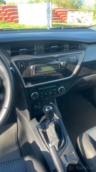 Toyota Auris - 8
